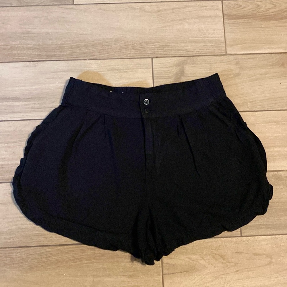 Black Ruffled Short